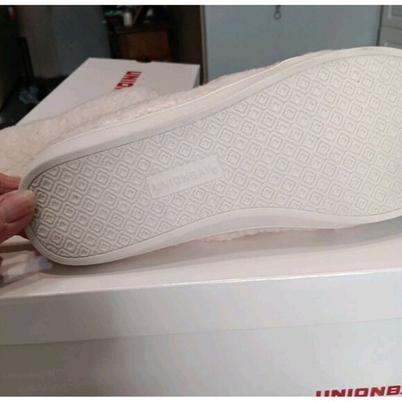 Union Bay Joy Womens size‎ 8 Natural Plush Fleece SlipOn Loafer Mules Slippers - Picture 6 of 6